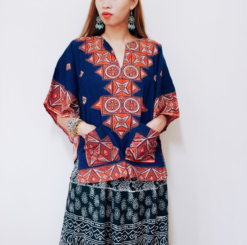 Vintage dashiki angel sleeve shirt 巴基斯坦蓋印天使袖上衣 - 女上衣/長袖上衣 - 棉．麻 
