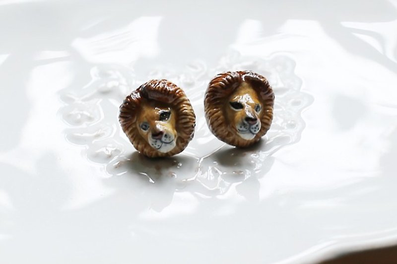 Andy Mary African lion earrings - Earrings & Clip-ons - Porcelain 