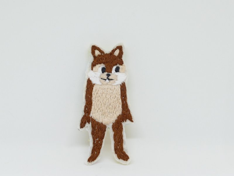 Embroidered brooch costume squirrel
