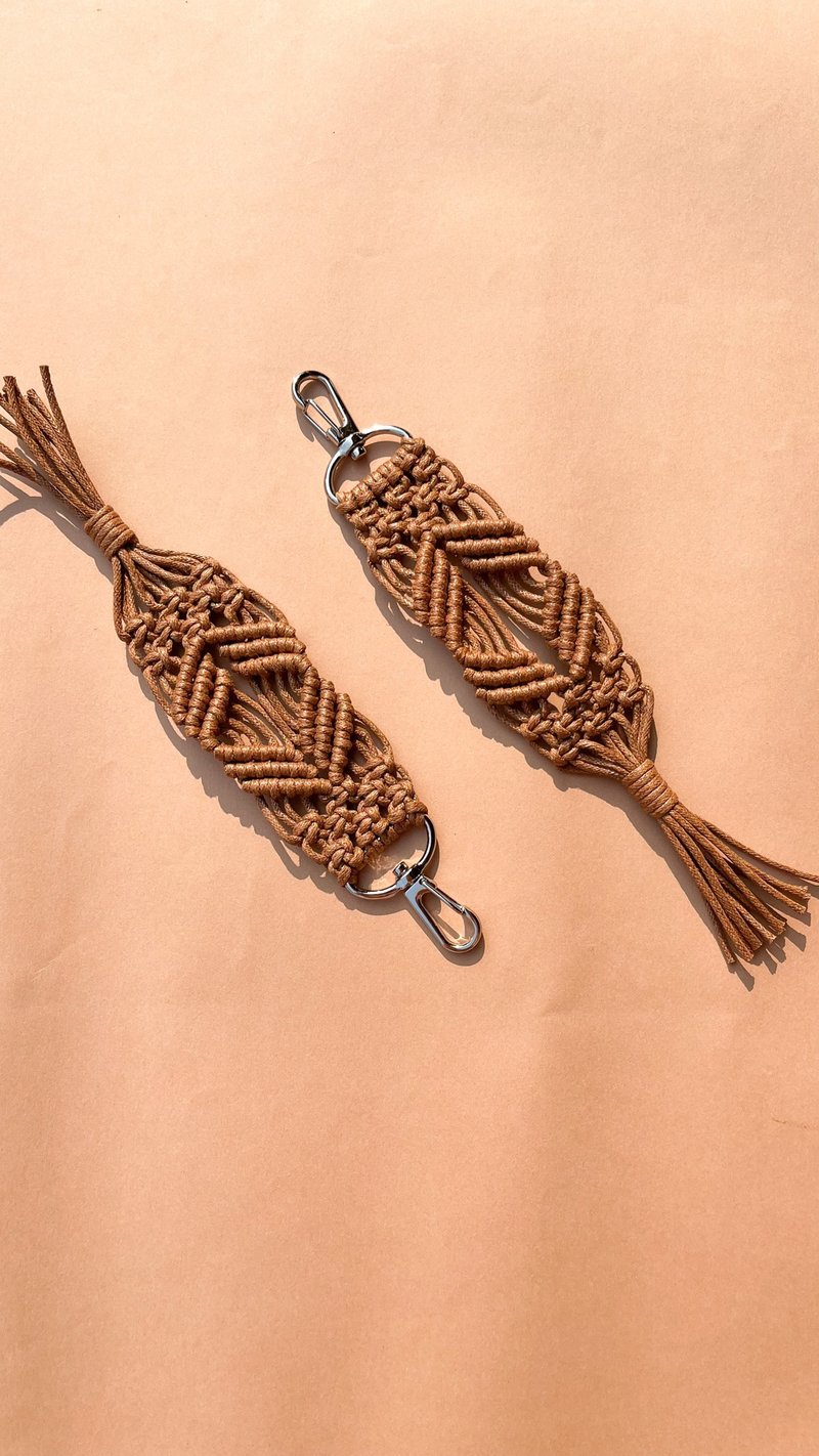 Keyring Macrame ,Keychain ,Tassel ,Bag's Accessories - 鑰匙圈/鑰匙包 - 其他材質 咖啡色