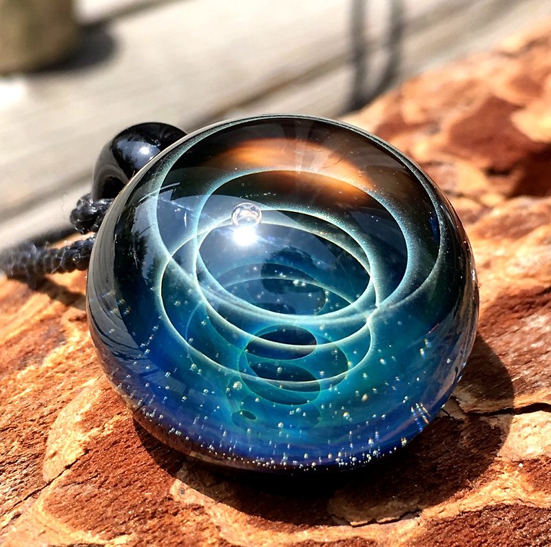 boroccus  A galaxy  The nebula whirlpool design  Thermal glass  Pendant. - Necklaces - Glass Blue