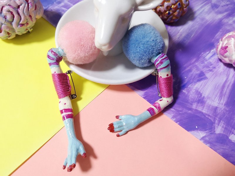 Barbie hand Earrings /handprinted doll hand brooch - เข็มกลัด - วัสดุอื่นๆ หลากหลายสี