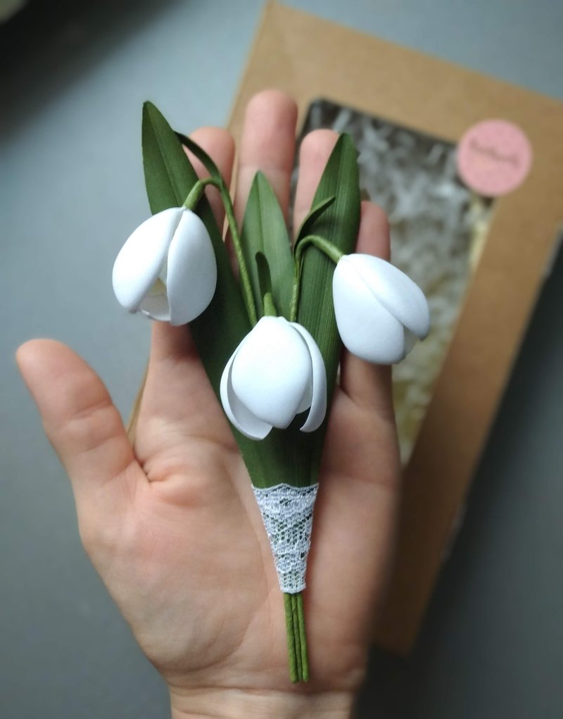 BIG Snowdrop brooch for women , men Wedding boutonniere Flower pin Mother gift - 胸針 - 其他材質 白色
