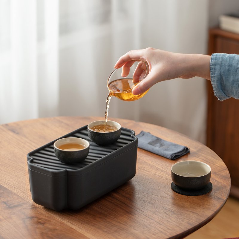 ZESEE | Tripod 茶盒套組 - 茶壺/茶杯/茶具 - 瓷 黑色