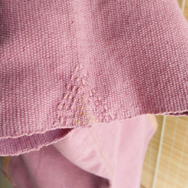 Thai vegetable dyeing & hand-woven tops / pink / line / embroidered / cotton - เสื้อผู้หญิง - ผ้าฝ้าย/ผ้าลินิน สึชมพู