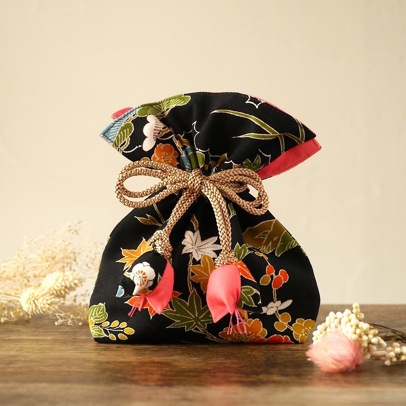 FUGURO Black A that calls for happiness - Toiletry Bags & Pouches - Cotton & Hemp Black