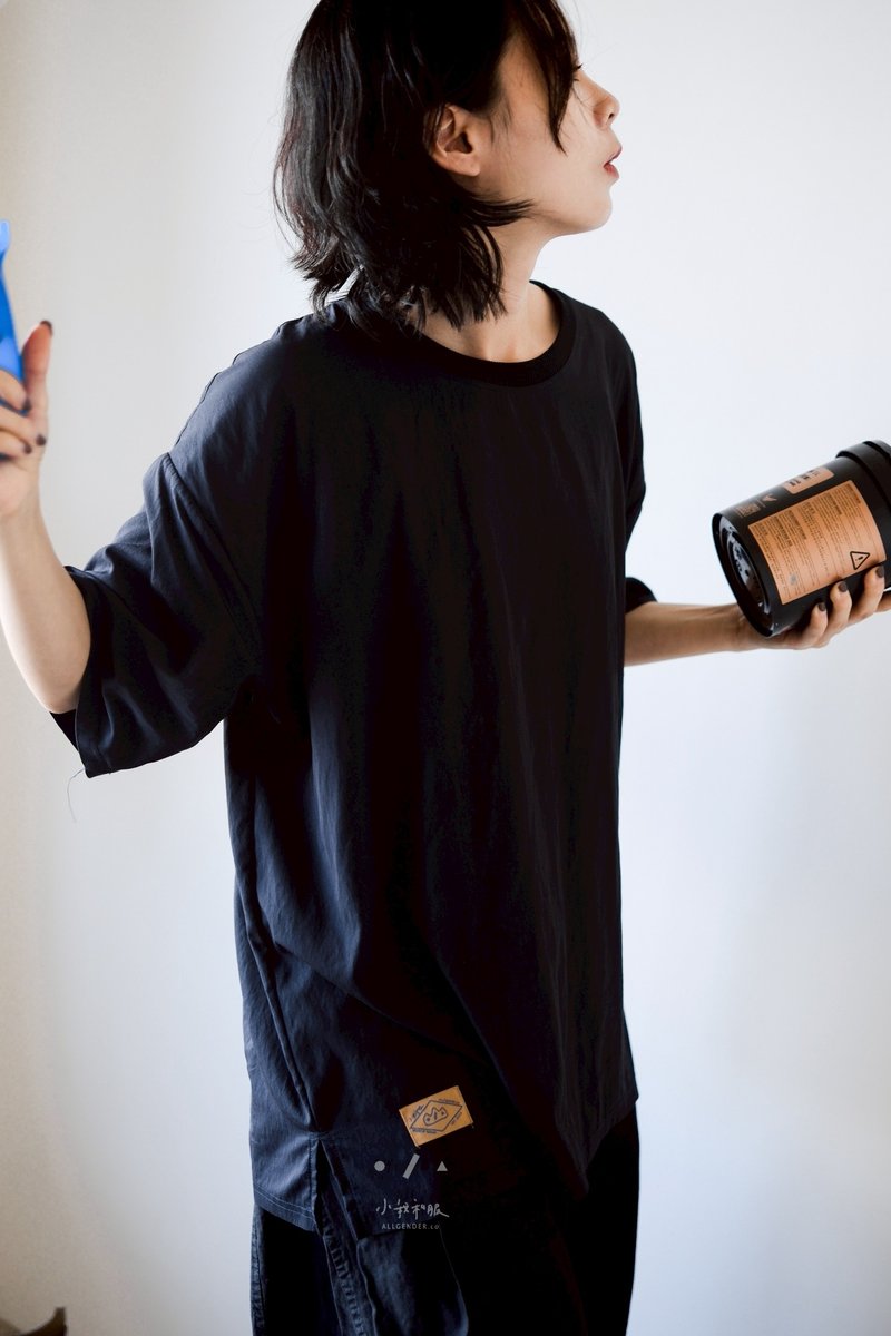 小我獨家 -3。C薄鹽海苔涼感寬鬆TEE - 2色 - 藍海苔 - 現貨 - 女 T 恤 - 棉．麻 藍色