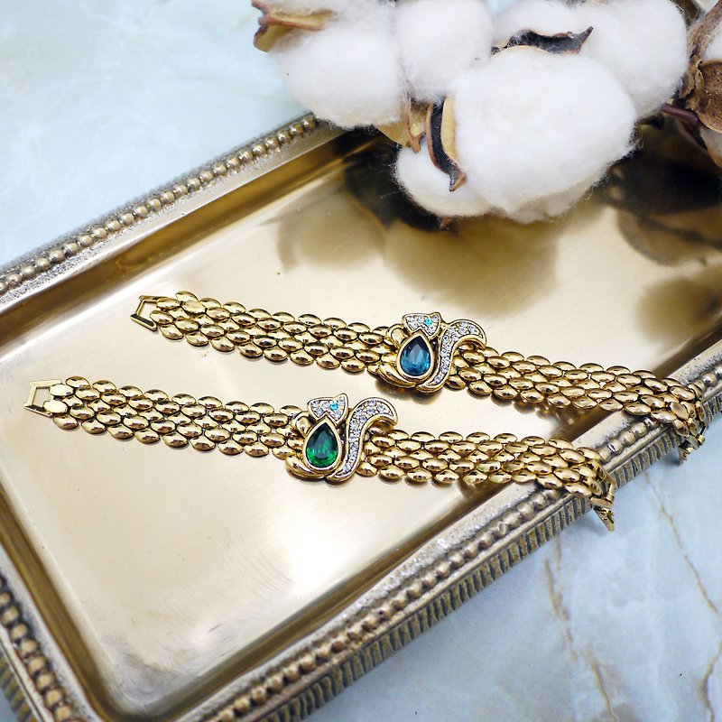 Vintage little squirrel design bracelet - Bracelets - Other Metals Blue