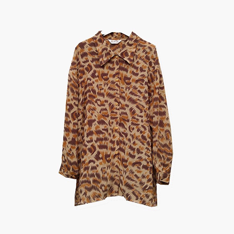Dislocation vintage / Leopard shirt no.009 vintage - เสื้อเชิ้ตผู้หญิง - เส้นใยสังเคราะห์ สีนำ้ตาล