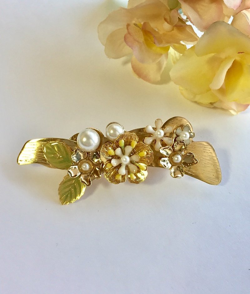 Flower perl hairclip (Flower Pearl hair clips) - Hair Accessories - Other Metals Gold