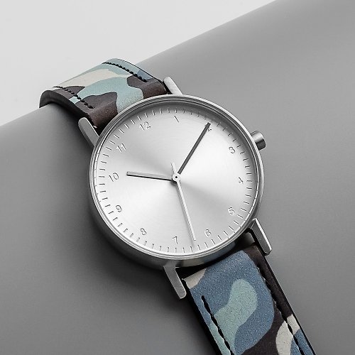 BIJOUONE BIJOUONE彼樹灣 B60系列 銀色表殼 銀色表盤 迷彩藍色皮帶手錶
