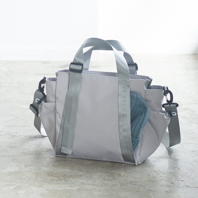 中號【銀灰】10口袋3WAY多用托特包 防潑水尼龍 側背斜背 A4 - 側背包/斜背包 - 尼龍 灰色