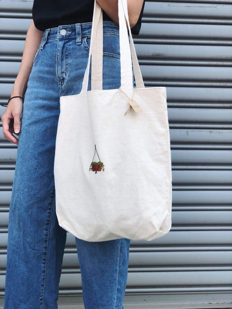 Green Plant 手工繡托特包/Tote Bag - 手提包/手提袋 - 環保材質 白色