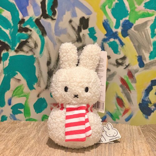 オランダ Bon Ton Toys ミッフィー クリスマス スノーグローブ