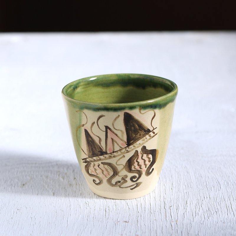 Oribe teacup, pomegranate and sawtooth pattern - ถ้วย - ดินเผา สีเขียว