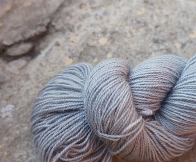 100% mulberry silk undyed yarn, sock weight yarn, 100g skein - Shop IRIS  Knitting, Embroidery, Felted Wool & Sewing - Pinkoi