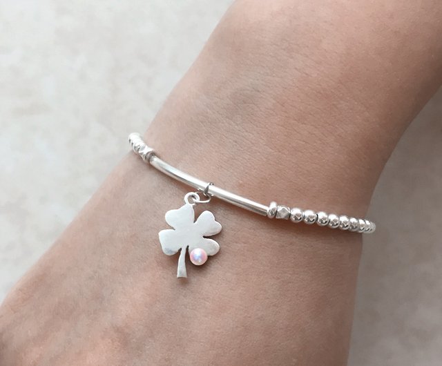 Luck Bangle Silver