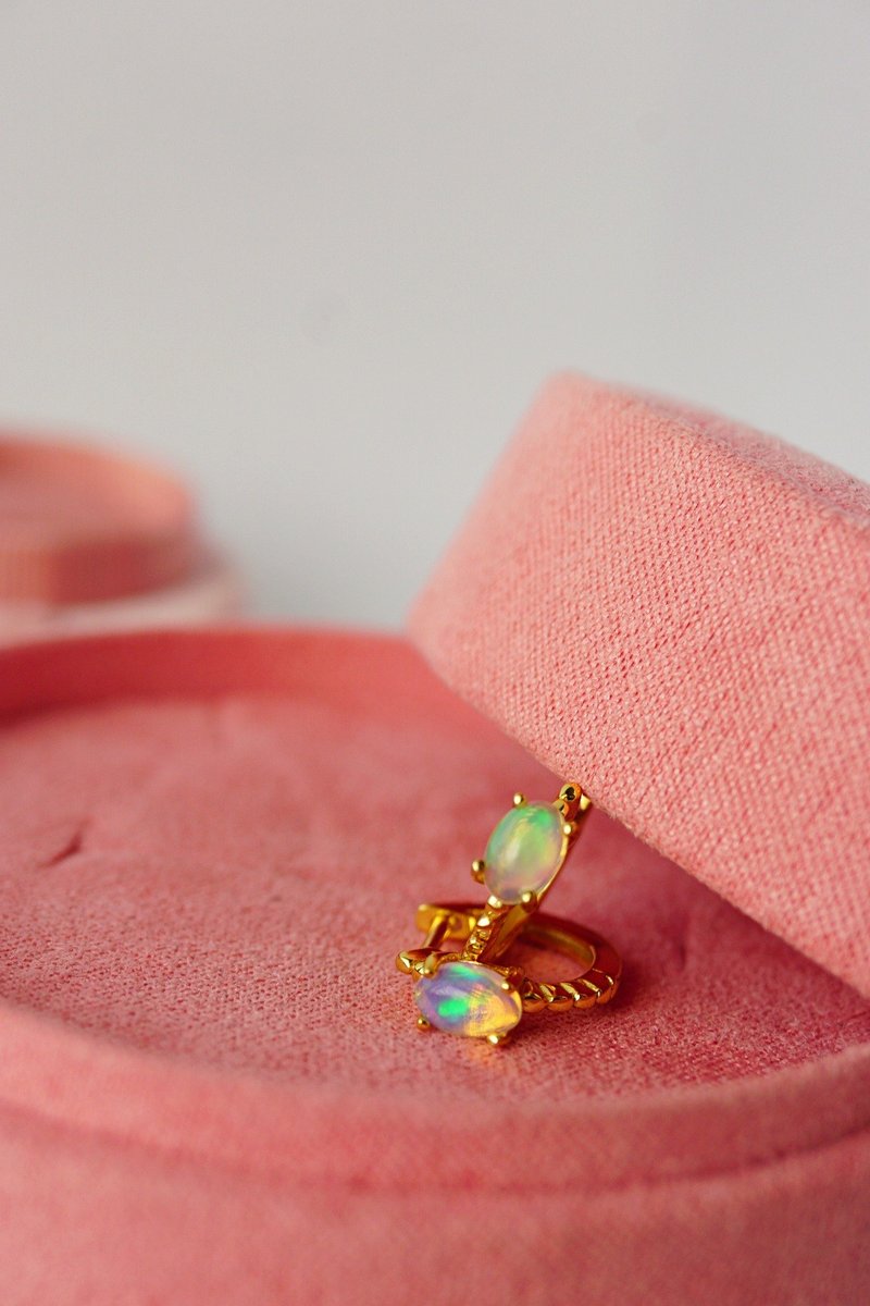 Natural Opal Sterling Silver 925 Hoop Earrings. - 耳環/耳夾/耳骨夾 - 純銀 多色