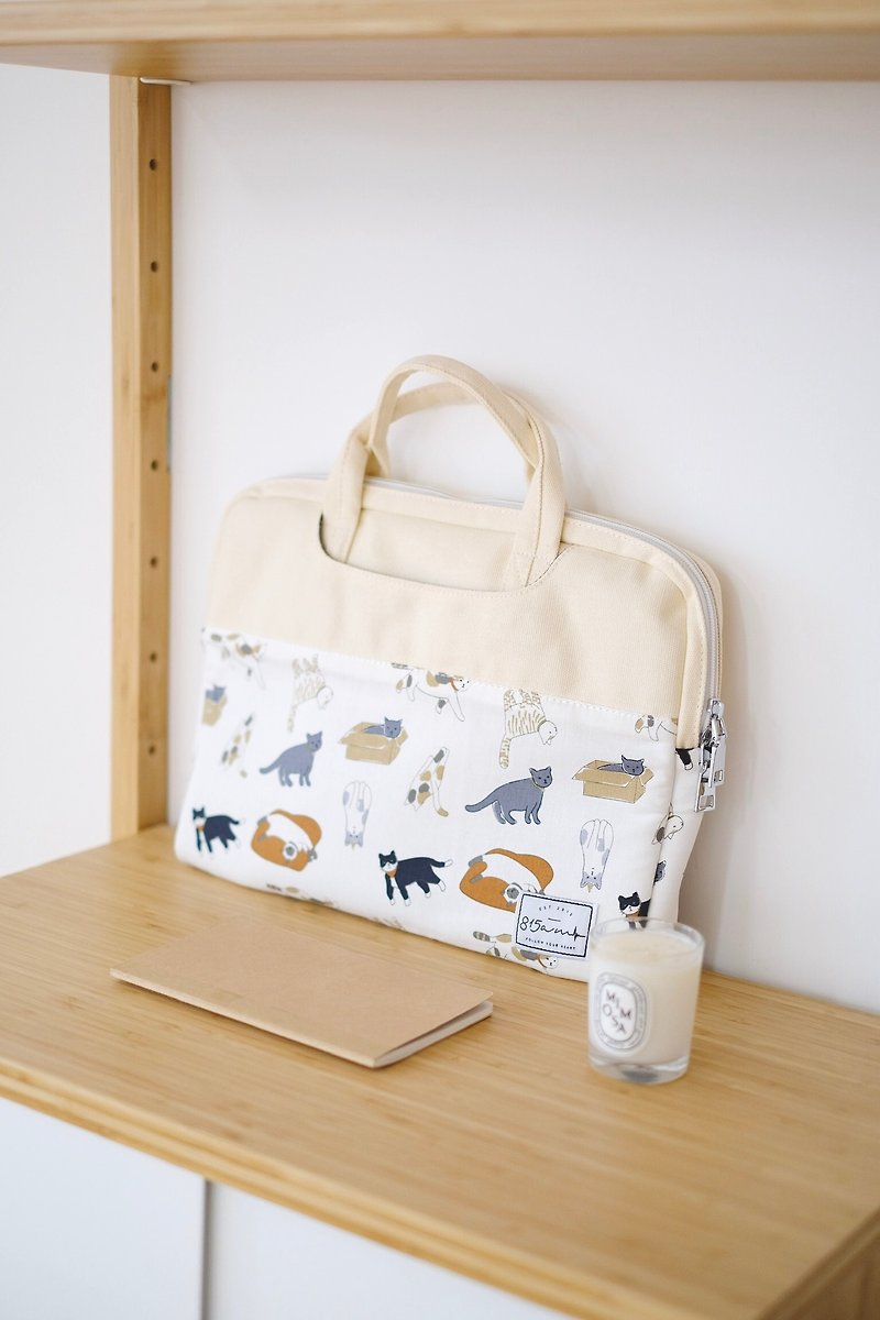 [Required for cat slaves] Cats to play together-color-blocking fabric laptop bag (13-14 inches)/815a.m - กระเป๋าแล็ปท็อป - ผ้าฝ้าย/ผ้าลินิน 