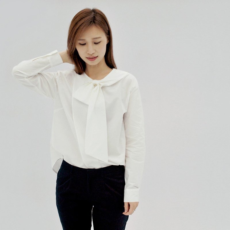 White Asymmetric Neck Tie Shirt - เสื้อเชิ้ตผู้หญิง - ผ้าฝ้าย/ผ้าลินิน ขาว