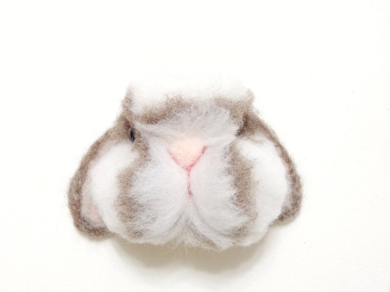 Custom wool felt pet-lop eared rabbit pin (customized) - เข็มกลัด - ขนแกะ สีเทา