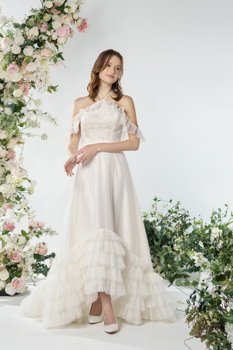 アスチルベ オフショルダー ティアードフリル ウェディングドレス - ドレス - その他の素材 ホワイト