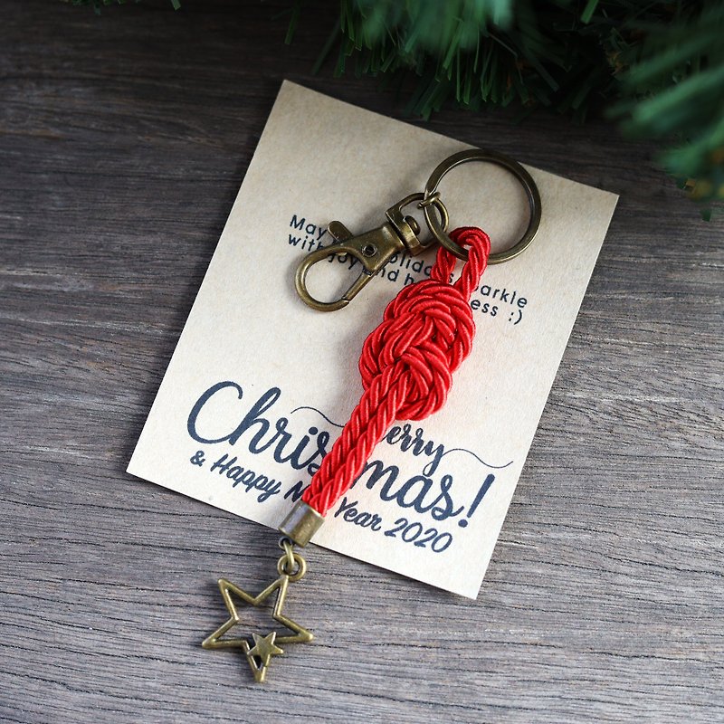 Christmas Keychain - Red infinity knot with star keychain - 鑰匙圈/鎖匙扣 - 聚酯纖維 紅色