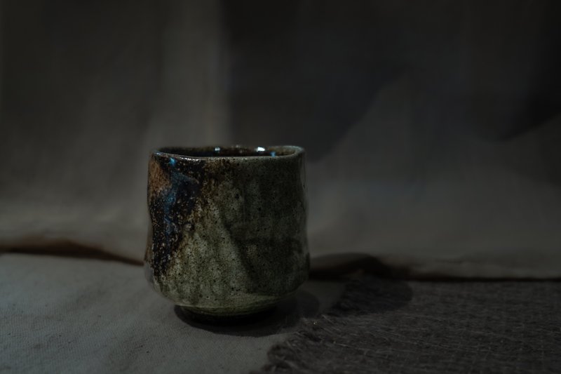 柴燒手握杯 - 茶壺/茶杯/茶具 - 陶 咖啡色