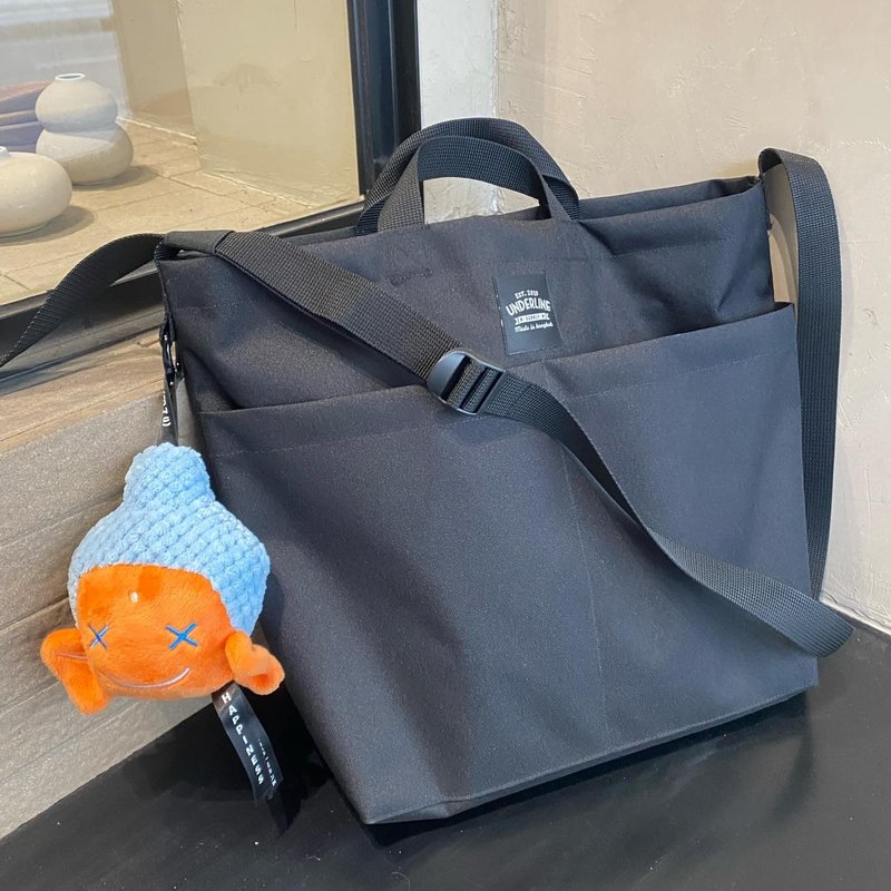 Underline Black two way Tote Bag / everyday bag / travel - 側背包/斜背包 - 棉．麻 黑色