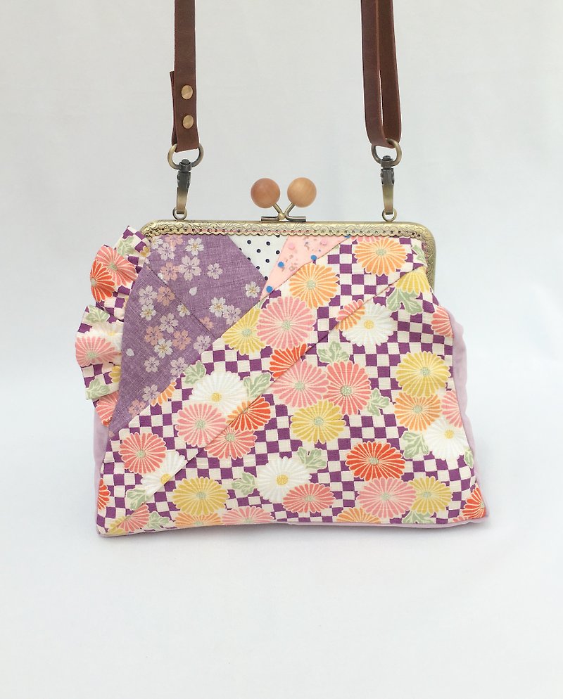 Kimono Shoulder bag Crossbody bag Framebag  Sakura Purple Japanese style - กระเป๋าแมสเซนเจอร์ - ผ้าฝ้าย/ผ้าลินิน สีม่วง