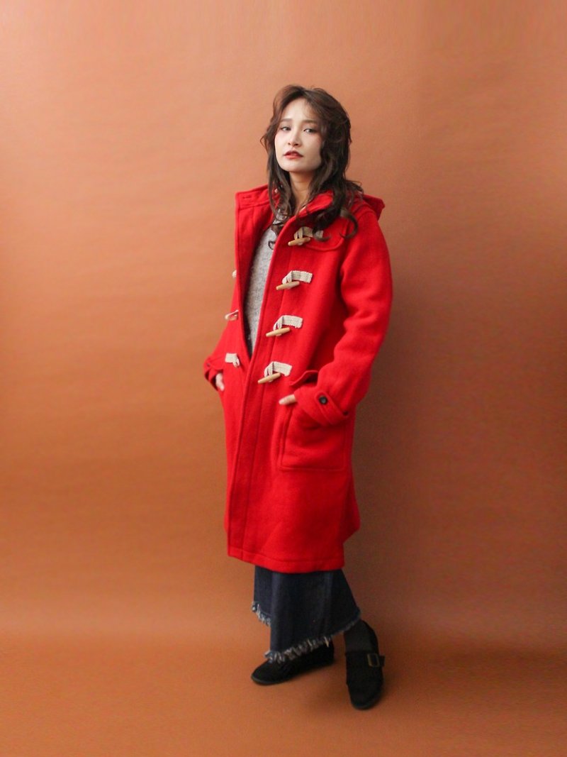 Retro autumn and winter cute striped lining big red long version hooded thick vintage horn buckle coat coat - Women's Casual & Functional Jackets - Wool Red