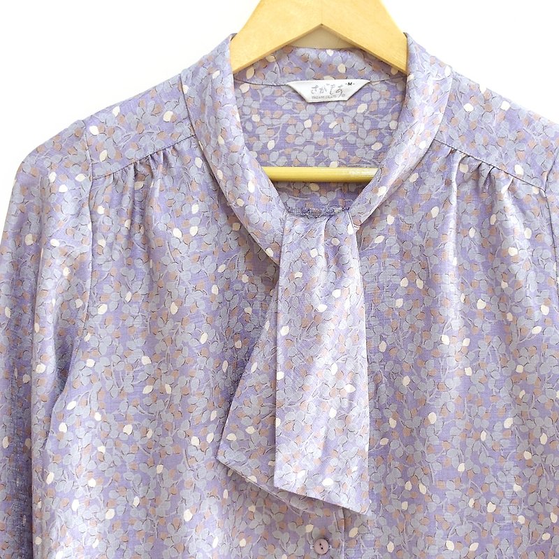 │Slowly│Fruit-Vintage Shirt│vintage.Retro.Literature.Made in Japan - เสื้อเชิ้ตผู้หญิง - เส้นใยสังเคราะห์ หลากหลายสี