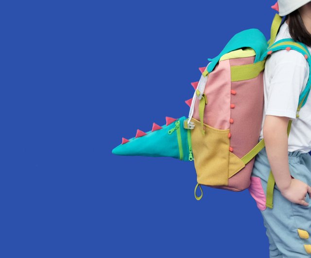 Dinosaur backpack with outlet tail