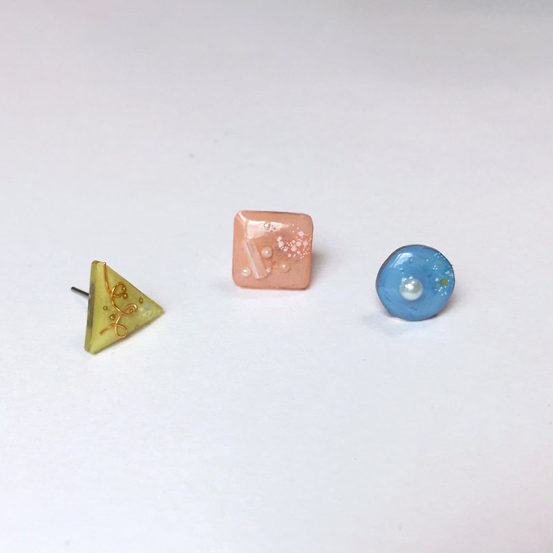 Geometric three earrings - Earrings & Clip-ons - Plastic Blue