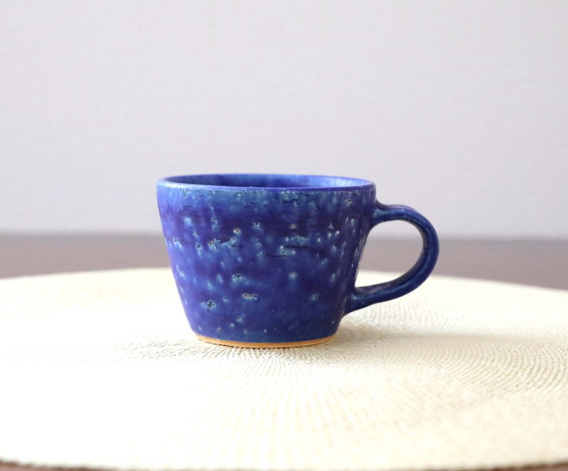 ディープシーブルーのちょっと小ぶりなコーヒーカップ / On sale - 咖啡杯/馬克杯 - 陶 藍色