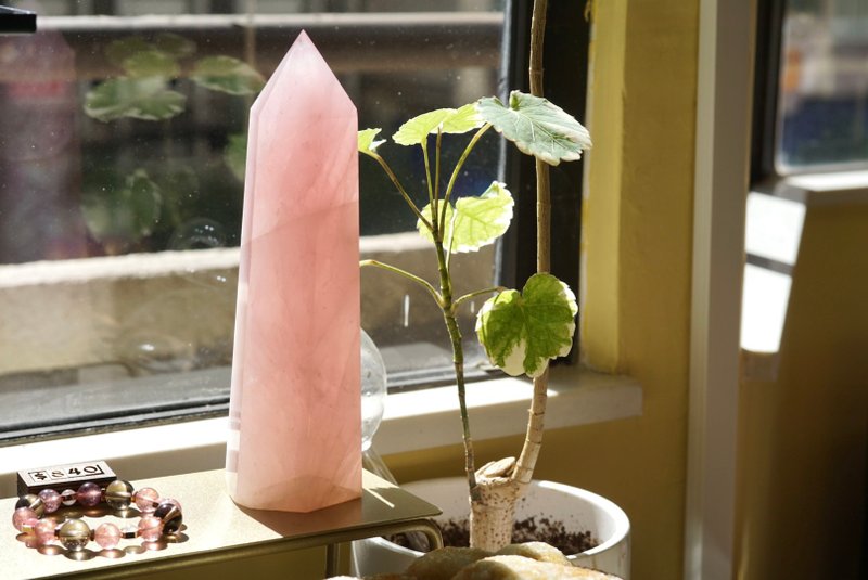 20cm Rose Quartz Tower heart chakra happiness joy love Healing Stone - Items for Display - Crystal Pink