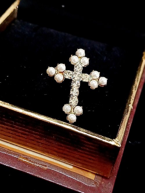 老時光製造所 vintage jewelry 古典巴洛克風格小十字架 別針