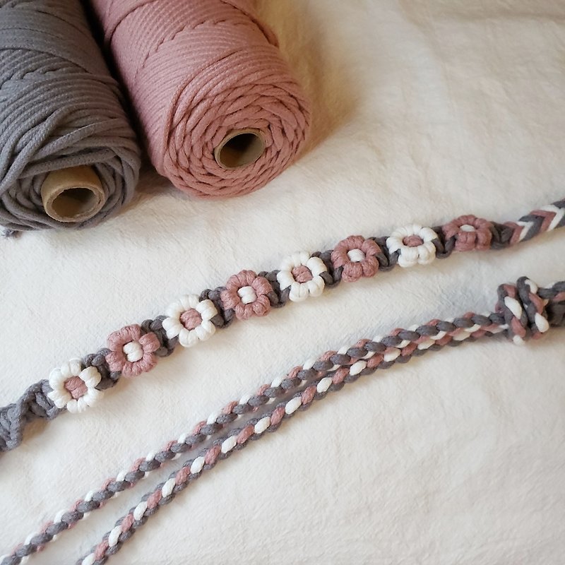 可調節法式編織小花手機掛繩 背繩 - 掛繩/吊繩 - 棉．麻 粉紅色