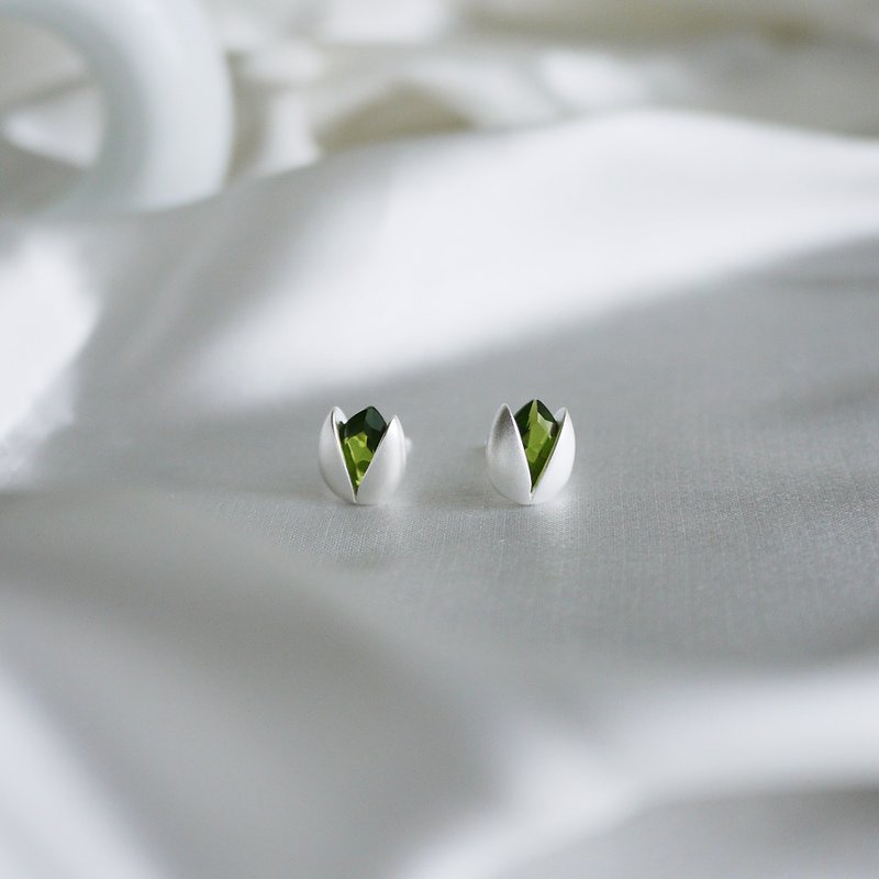 Smiling happy pistachio earrings - ต่างหู - เงิน สีเงิน