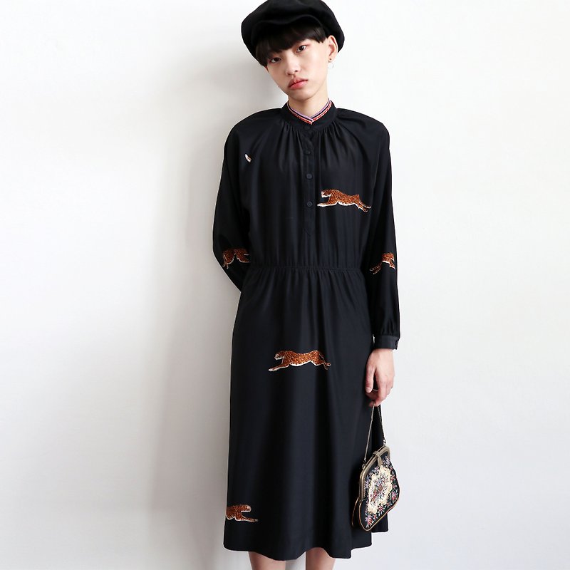Pumpkin Vintage. Vintage flying leopard printed chiffon dress - One Piece Dresses - Polyester Black