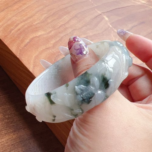 瓔珞珠寶盒 E.L.Jewelry Box 飄藍花翡翠雕花手鐲 | 17.5圍 | 天然緬甸玉翡翠A貨 | 送禮