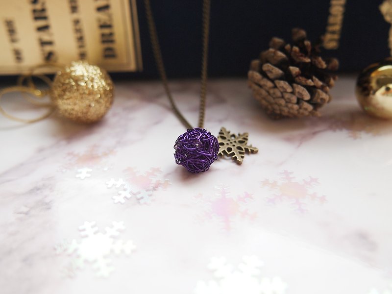 Miao handmade simple round Bronze wire ball purple color with Bronze snowflake pendant necklace sub-MP056 - Necklaces - Other Metals Purple