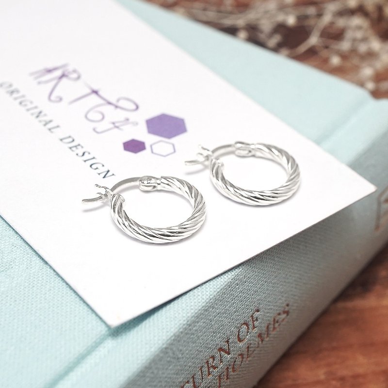 Fast Shipping Mother's Day Gift Contract Twist Hoop Earrings (Small) 925 Sterling Silver Earrings - ต่างหู - เงินแท้ สีเงิน