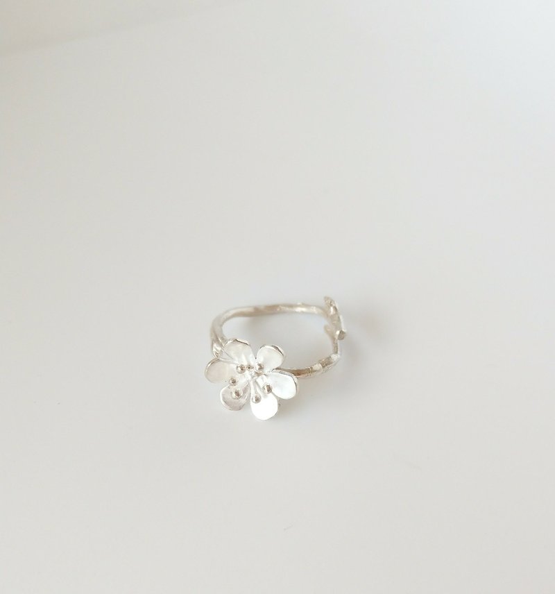 Flowers in the treetop sterling silver ring open ring - แหวนทั่วไป - โลหะ สีเงิน