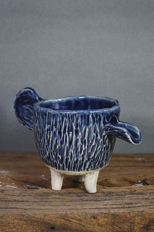 Nemo Hug Craft Studio mini pitcher blue