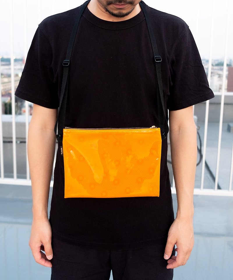アフリカンビニーサコッシュ・NEON PVC - 側背包/斜孭袋 - 棉．麻 橘色