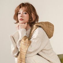 【 聖誕禮物 】AMBER 系列 - 棕韻 * 麥穗色 混織毛料 圍巾 連帽