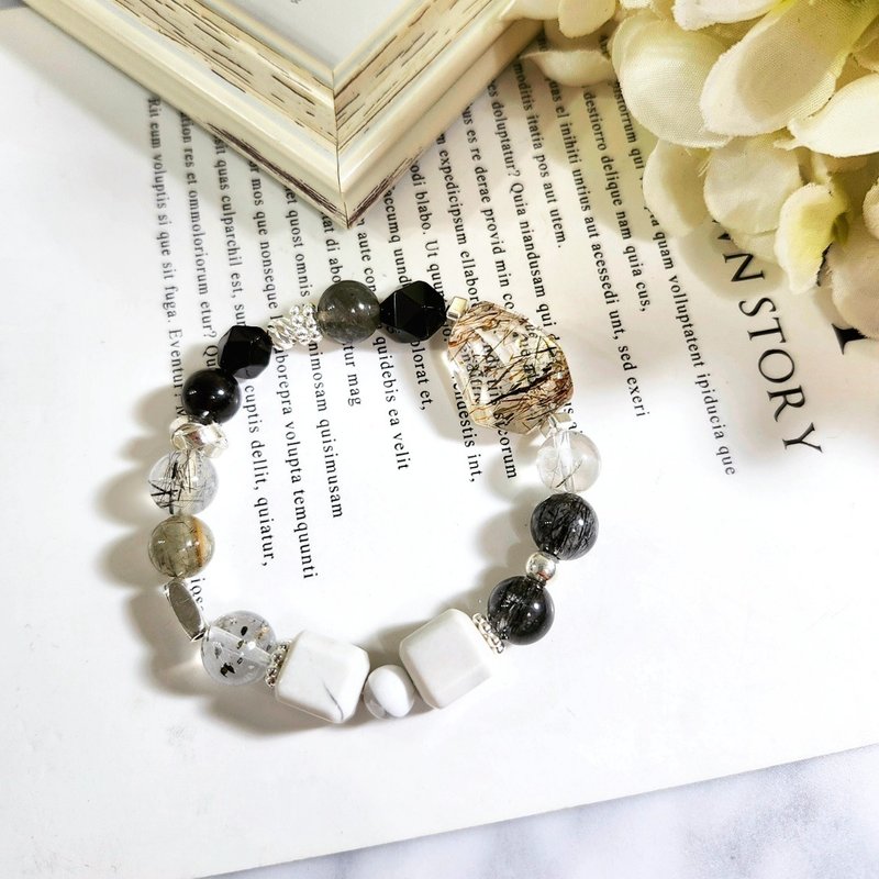 Black and white force/crystal to avoid evil and attract wealth/black hair crystal/black gold super seven/white turquoise/green mica - สร้อยข้อมือ - คริสตัล สีดำ