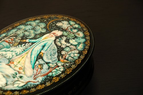 WhiteNight Snow Maiden lacquer box hand-painted fairy tale folk art Christmas Gift Wrapping