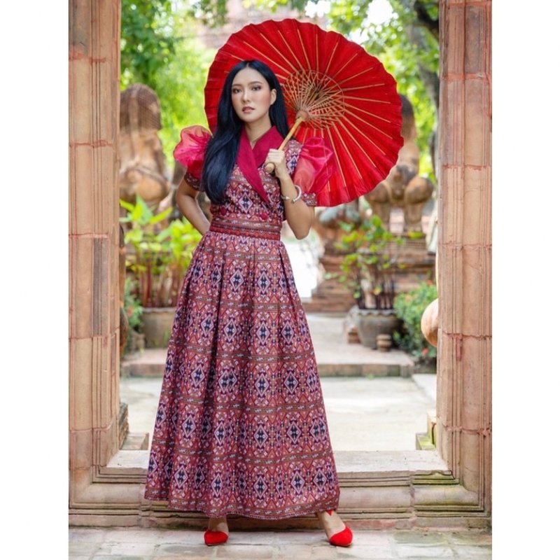 Beautiful women's dresses, casual Thai dresses, premium products - 洋裝/連身裙 - 棉．麻 紅色